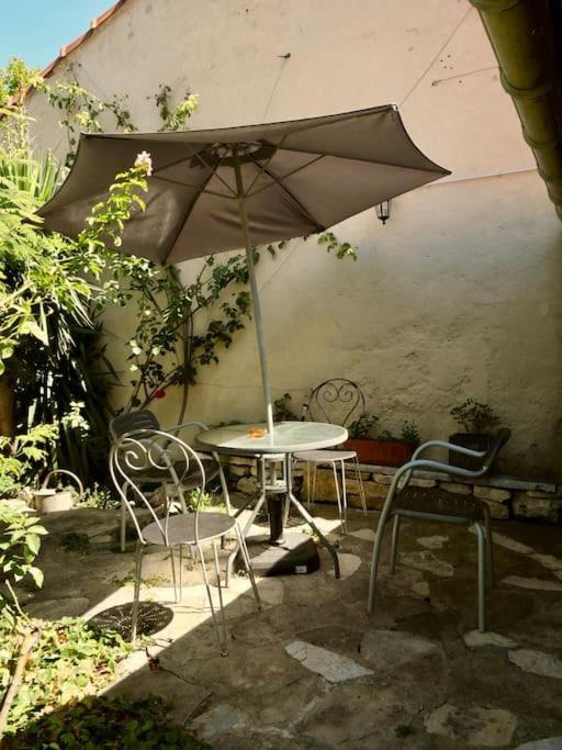 La Campagne Dans La Ville Narbonne Eksteriør bilde